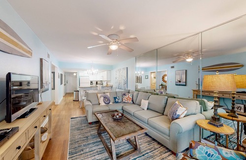 Orange Beach Condo | Perdido Dunes condo with patio, AC, washer/dryer - walk to beaches
