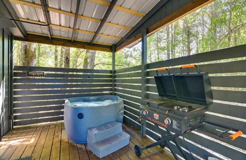 Cherokee Apartment | Private Hot Tub, Fire Pit! Pickwick Lake Escape