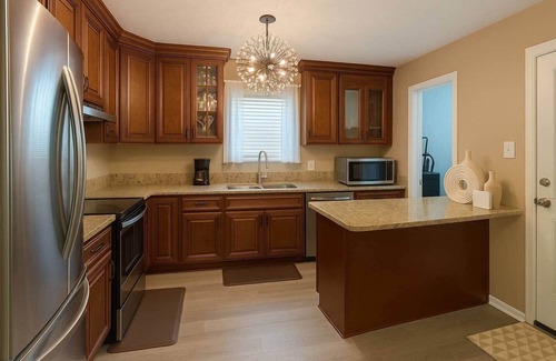 Mobile House | Spacious Family Getaway w/Private Pool