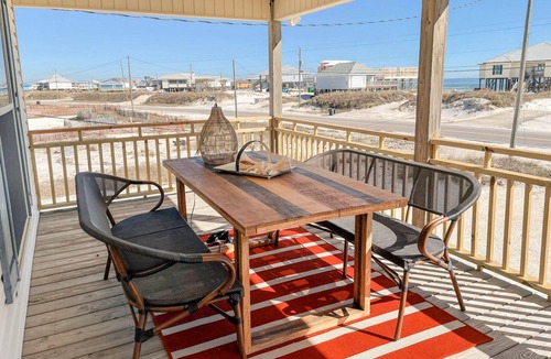 Silver Cay House | 051 Topsail by ACP
