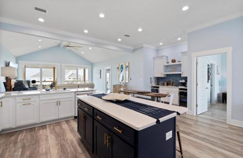 Dauphin Island House | 052 Blue Bayou