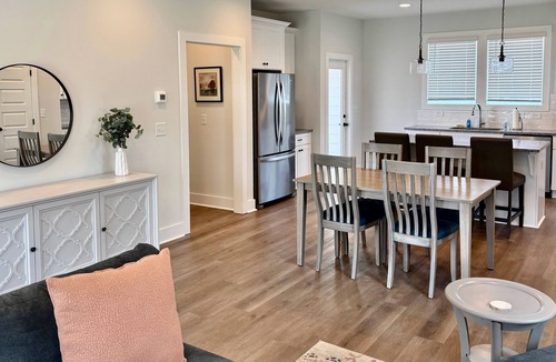 Auburn House | 1.6 miles from Jordan-Hare Stadium