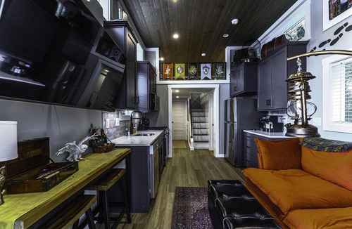 Baker County Cabin | 1 Bed/1 Bath Bunkhouse w/Loft + Outdoor Kitchen, Sleeps 6 - 1 Bed/1 Bath Bunkhouse w/Loft + Outdoor Kitchen, Sleeps 6