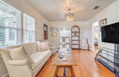 Fairhope House | 1 Mi to Beaches: Fairhope Home w/Yard!