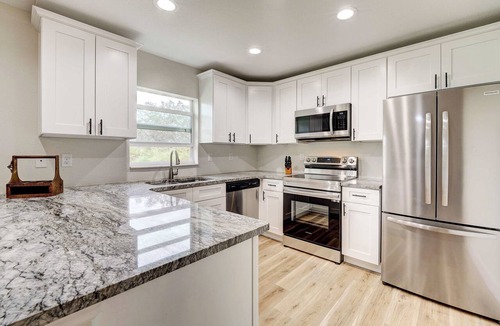 Sun 'N Lake Cottage | 1 Mi to Links! Resort Home Near Raceway in Sebring