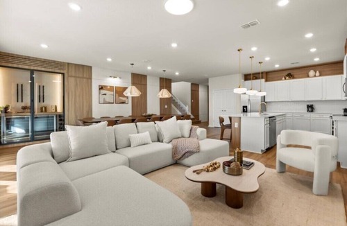 Clermont House | 10 BD/8 BA/Windsor Cay (16219 CC)