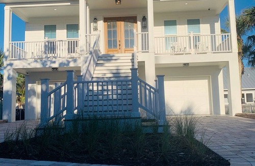 New Smyrna Beach House | 10 Bdrm/9.5 Bath - Sleeps 20 - The Tatum House Direct Oceanfront Estate