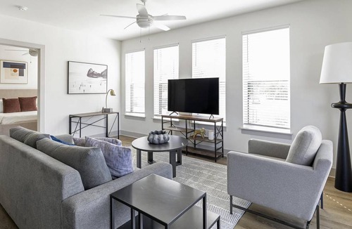 Huntsville Apartment | 104 m² Apartment ∙ 2 bedrooms ∙ 4 guests