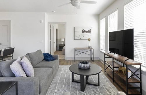 Huntsville Apartment | 104 m² Apartment ∙ 2 bedrooms ∙ 4 guests