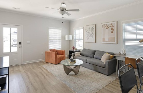 Huntsville Apartment | 108 m² Apartment ∙ 2 bedrooms ∙ 4 guests