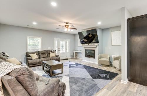 Troy House | 11 Mi to Troy University Family Home with Yard