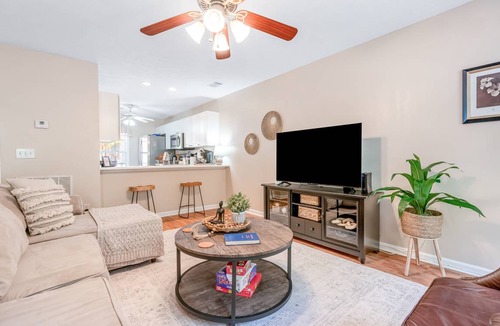 Auburn House | 122 m² House ∙ 2 bedrooms ∙ 6 guests