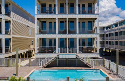 Gulf Shores House | 1486 m² House ∙ 32 bedrooms ∙ 80 guests