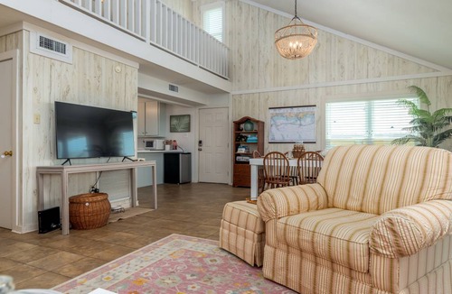 Silver Cay House | 149 m² House ∙ 3 bedrooms ∙ 6 guests