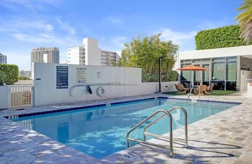 West Avenue House | 17WEST Spacious 2BR Apartment with Balcony 511