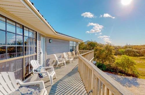 Surf Side Shores House | 187 m² House ∙ 4 bedrooms ∙ 16 guests