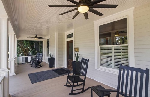 Valdosta House | 1904 Luxe Oasis | Historic District | Late Check-out