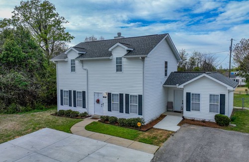Tuscaloosa House | 192 m² House ∙ 4 bedrooms ∙ 11 guests