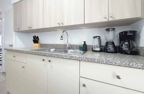 West Avenue Apartment | 1BR Miami Beach Apt with King plus 2 Queens & Smart TV