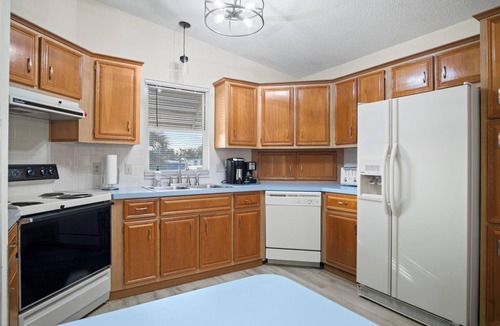 The Villages House | 2/2 Ranch home, Golf Cart, near Shopping & Spanish Springs