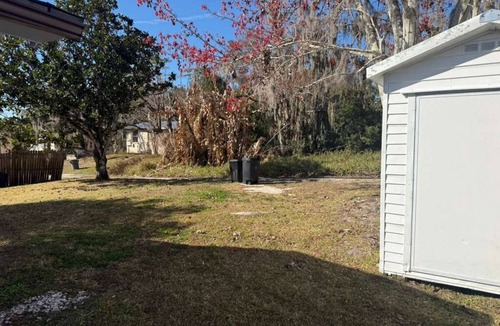 Brooksville Apartment | 2‑bed/1‑bath- Downtown Brooksville. Shops, cafés, and local attractions nearby