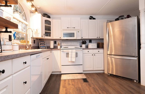 Hernando House | 2 Bedroom 2 Bath Quarry Lake Getaway