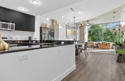 South Eola Apartment | 2 Bedroom 2 Bath Tree Line Suite @ The Jackson