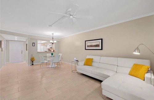 Bonita Springs Condo | 2 Bedroom Condo 428879 by Houzlet