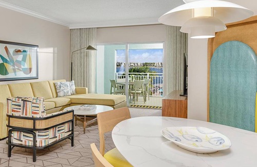 Doral Resort | 2-Bedroom Resort Luxury Living at Miami Villas at Doral
