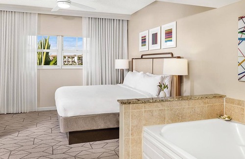 Doral Resort | 2-Bedroom Resort Luxury Living at Miami Villas at Doral