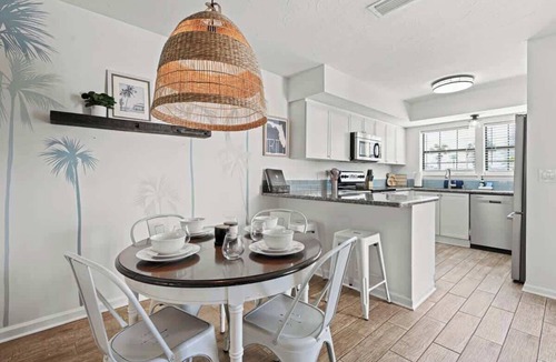 Jacksonville Beach House | 2 Blocks to Ocean: Retreat at Jax Beach Bungalow