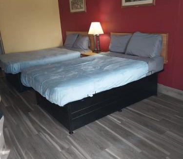 Jackson Apartment | 2 Double Beds Hotel Room 208