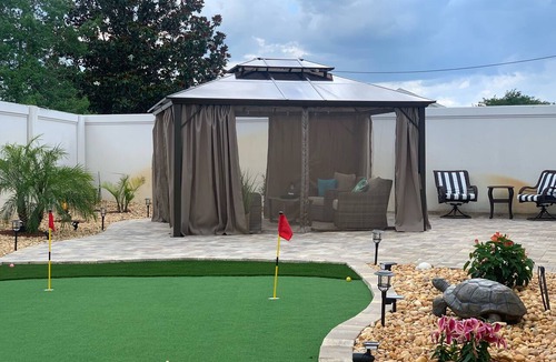 Sabal Chase Villa | 2 GOLF CARTS - Putting Green, 3 bed Courtyard Villa, 1 mile from Sumter Landing