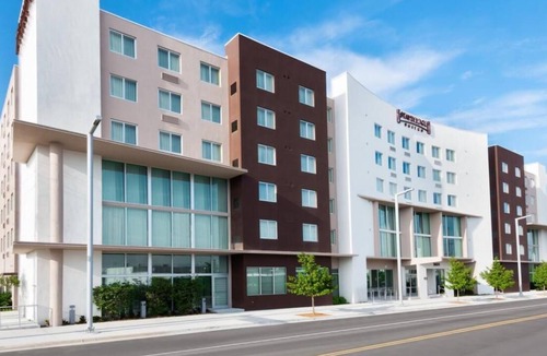 Seybold House | 2 Great Units w/Kitchen Near Miami International Airport, Shuttle, Pool
