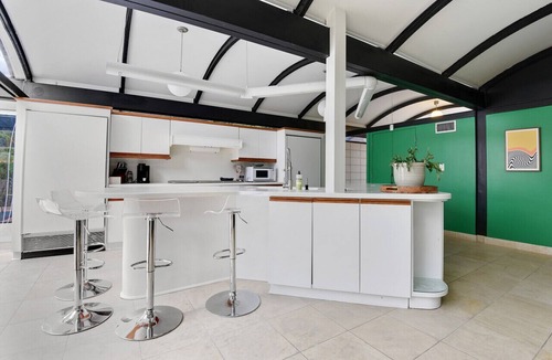 Mid City South House | 2 mi from LSU! MCM Masterpiece - Sleeps 10