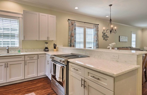 Washington Square House | 2 Mi to Dauphin St! Charming Home in Mobile