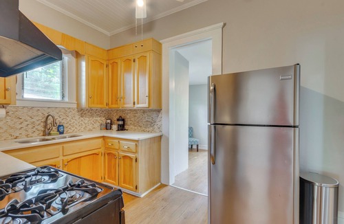 East Hill House | < 2 Mi to Dtwn Pensacola: Peaceful Home w/Patio
