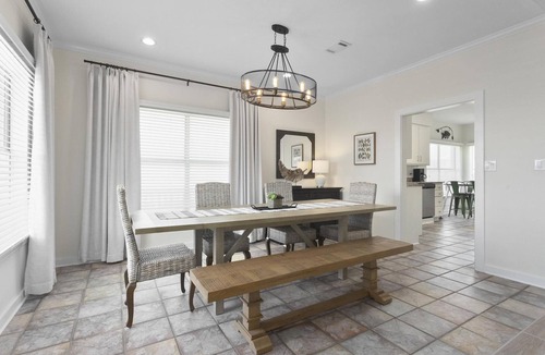 Toilla Segunda House | 20% Off! Beautiful 4 Bdrm home steps to the beach/Sleeps 10/Pet Friendly too!
