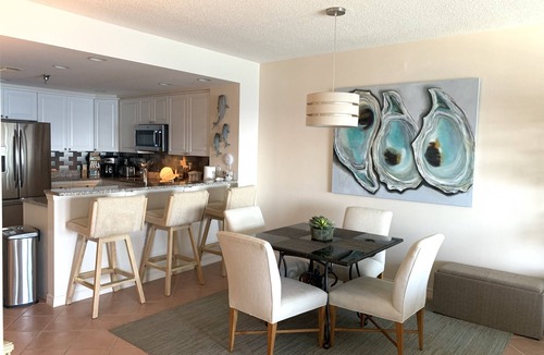 Pensacola Beach Condo | 2026 Dates now open! Emerald Isle, 5 star, Free Lazy Days beach chairs.