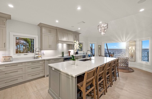 Captiva House | 2026 SUMMER REDUCED RATES! WATERFRONT HOME, IN VILLAGE, POOL, HOT TUB, DOCK!