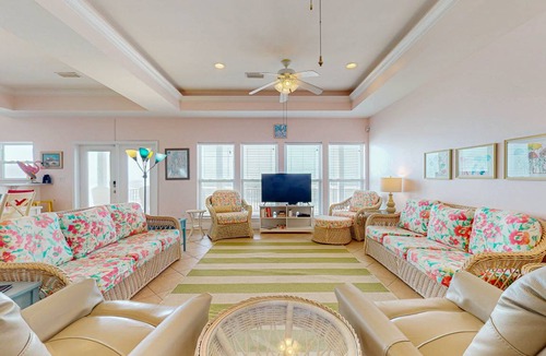 Surf Side Shores House | 232 m² House ∙ 5 bedrooms ∙ 14 guests