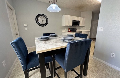 Sunset Ridge House | 25% Off Sunset Themed Retreat!