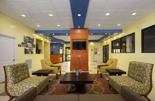 Fultondale Hotel | 27 m² Hotel ∙ 127 guests