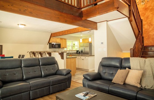 Gulf Hills House | 2BR/2BA on the Bayou close to Beach & Downtown Ocean Springs! Puerto Chalet