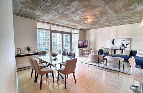 Midtown Condo | 2BR Design District | Rooftop Pool & BBQ