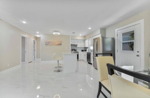 St. Petersburg House | 3/2 Cozy and Stylish Poolside Home