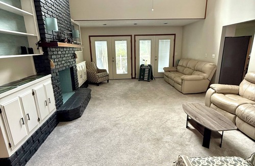 Diamondhead House | 3-bdrm directly on Golf course. Beach, casino golf shopping relax large home.