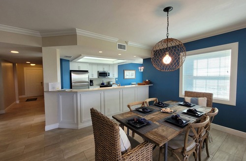 Vanderbilt Beach Condo | 3 Bedroom and 2 Bath with Panoramic Water Views Of Bay/Gulf & Pool/Spa/Beach