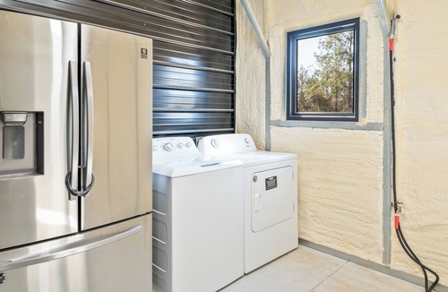 Folkston House | 3-bedroom barn in gorgeous Folkston with AC for relaxing stays