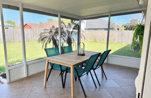 Sandalwood House | 3-bedroom house in tranquil Jacksonville neighborhood close to Atlantic Beach